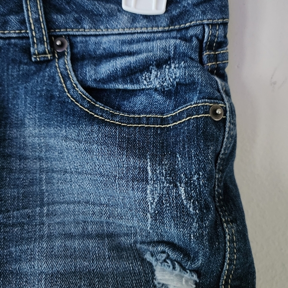 PARIS BLUES Blue Denim Jean Shorts Faded Midwash Blue Jeans Cuffed Hem Size 3 - Picture 5 of 17